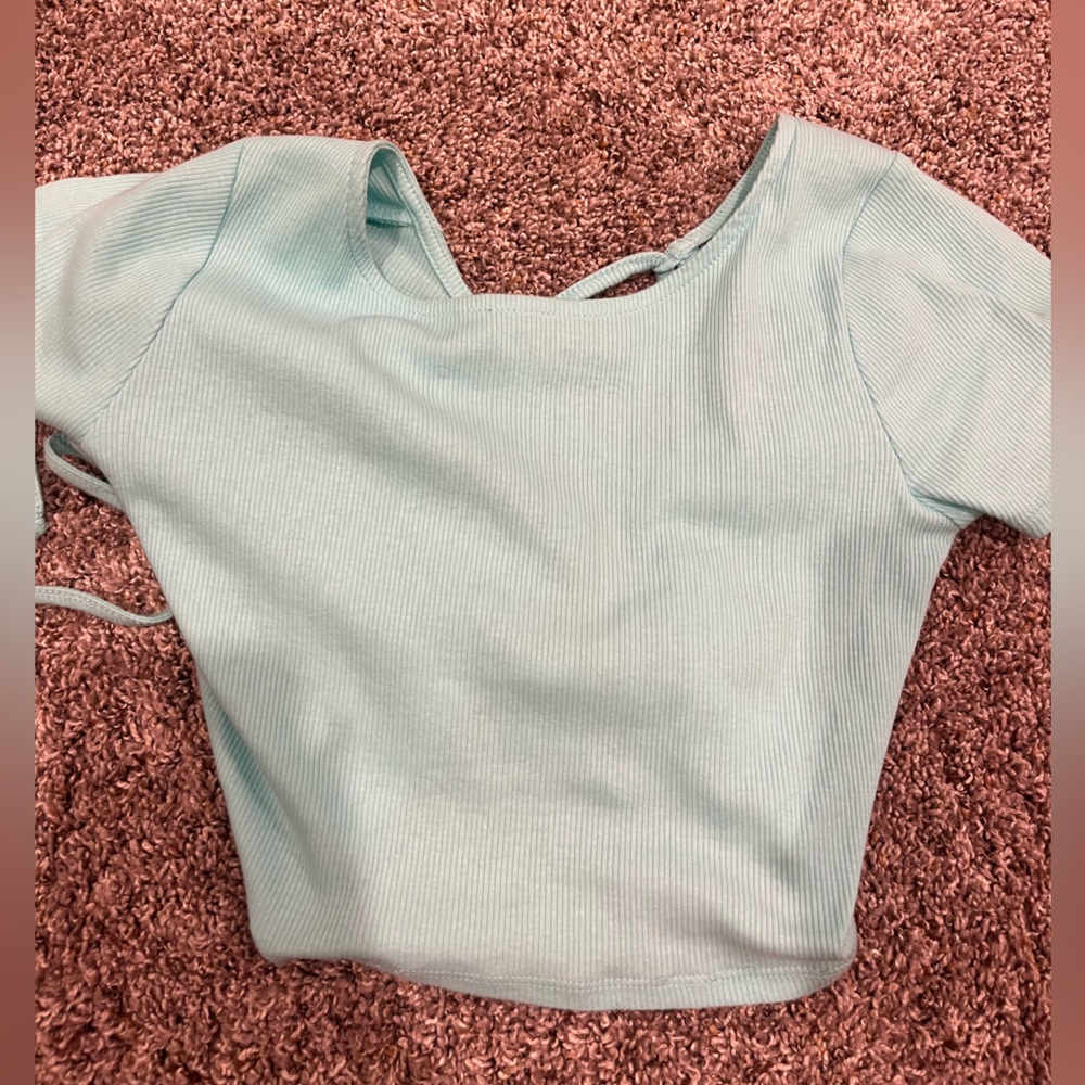 Crop top